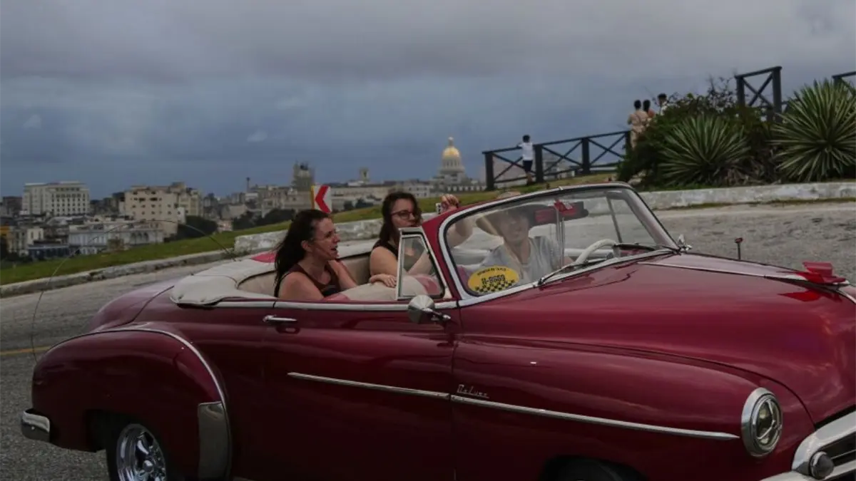 Turismo en Cuba enero 2025 registra caída del 5,9 %.