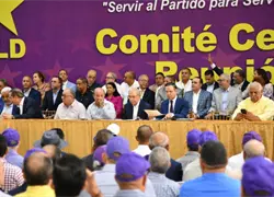 Olivares critica adelanto de precampa&ntilde;a del PLD y advierte que viola la Ley Electoral