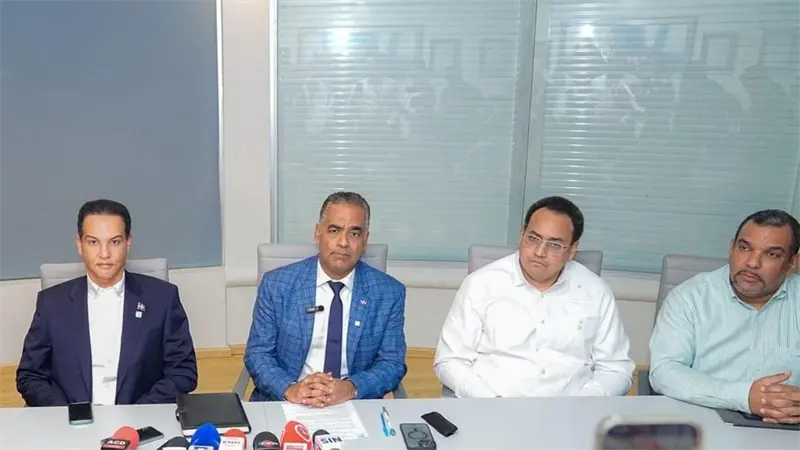 Servicio el&eacute;ctrico queda restablecido en todo el pa&iacute;s, dice Energ&iacute;a y Minas