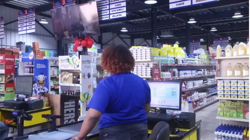 Peque&ntilde;os comerciantes: "Si el Gobierno sigue favoreciendo a las grandes cadenas, vamos a desaparecer"