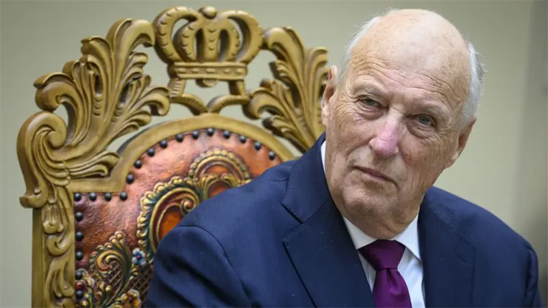 El rey de Noruega es hospitalizado en Tenerife por una infecci&oacute;n y deshidrataci&oacute;n