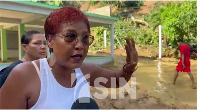 Aislados y sin señal: residentes de Joba Arriba reabren el tránsito tras desborde del río y derrumbes