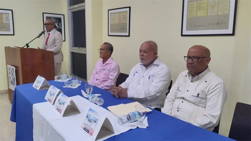 Agust&iacute;n Cort&eacute;s Robles pone en circulaci&oacute;n "El Voto del Pueblo Dominicano"