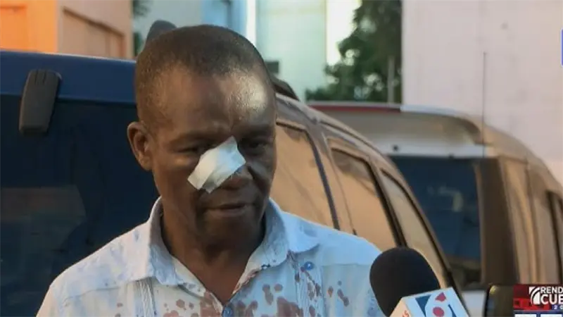 Imponen un mes de prisi&oacute;n preventiva a estudiantes que agredieron a maestro en Villa Consuelo