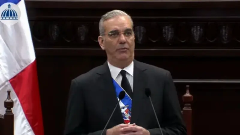 Abinader destaca avances en salud con 30 nuevos centros en 2025 y reducci&oacute;n de la mortalidad infantil