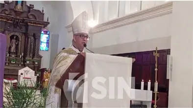 Arzobispo de Santiago llama a practicar un patriotismo con acciones concretas