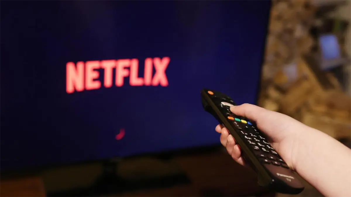 Netflix se retira de la batalla por la compra de Warner tras la nueva oferta de Paramount