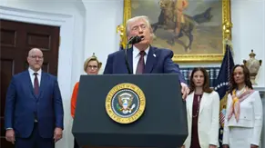 Trump habr&iacute;a estudiado declarar emergencia nacional para controlar elecciones de noviembre