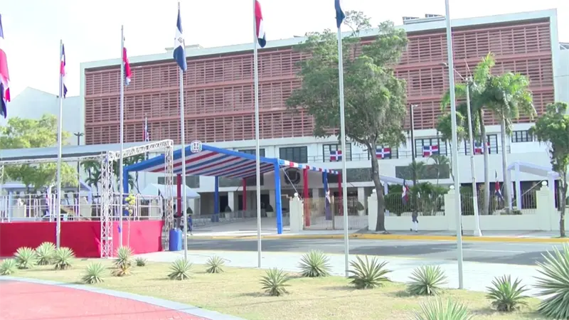 Oposici&oacute;n espera escuchar sobre corrupci&oacute;n y apagones