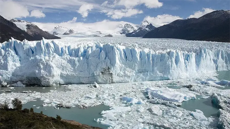 El Senado argentino aprueba un proyecto para impulsar la miner&iacute;a cerca de los glaciares