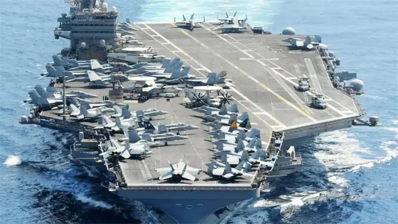 Cuatro m&iacute;siles iran&iacute;es alcanzaron el portaaviones Abraham Lincoln, seg&uacute;n agencia iran&iacute;