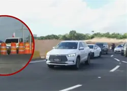 Choferes enfrentan taponamientos por obras en avenida Colombia