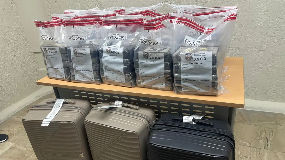 Los extranjeros fueron interceptados en el Aeropuerto de Punta Cana antes de abordar un vuelo con destino a Z&uacute;rich, Suiza.