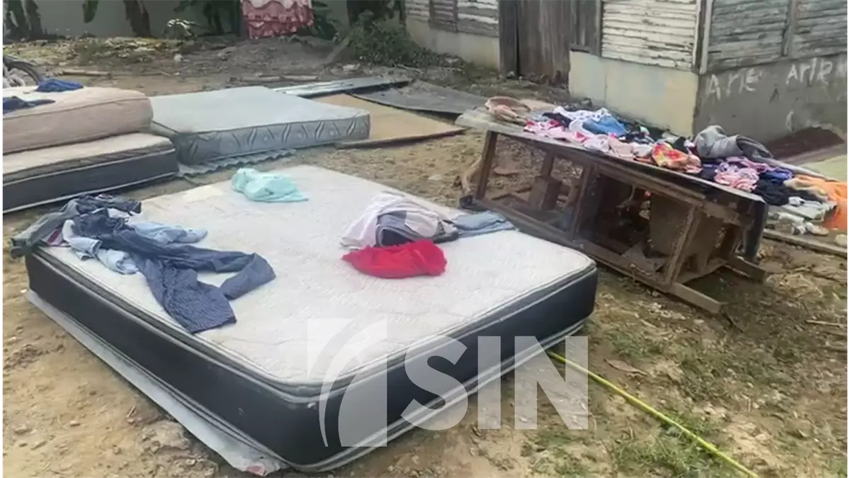 Familias inician recuperaci&oacute;n tras inundaciones en Mar&iacute;a Trinidad S&aacute;nchez