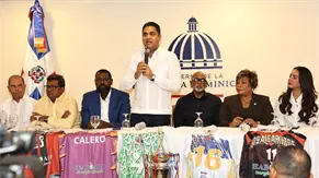 Ministro Kelvin Cruz duplica partida para apoyo del baloncesto superior de Abasado