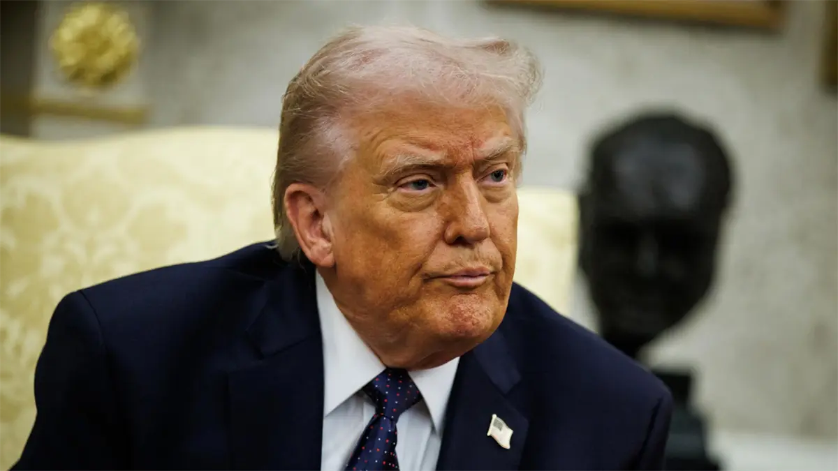 Trump anuncia escolta militar para cruzar Ormuz y seguros razonables a las navieras