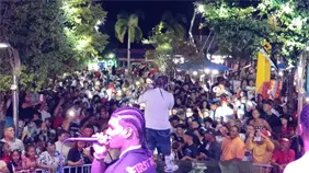 Festituricarnaval re&uacute;ne a m&aacute;s de 375 mil personas en sus primeros conciertos de pura dominicanidad