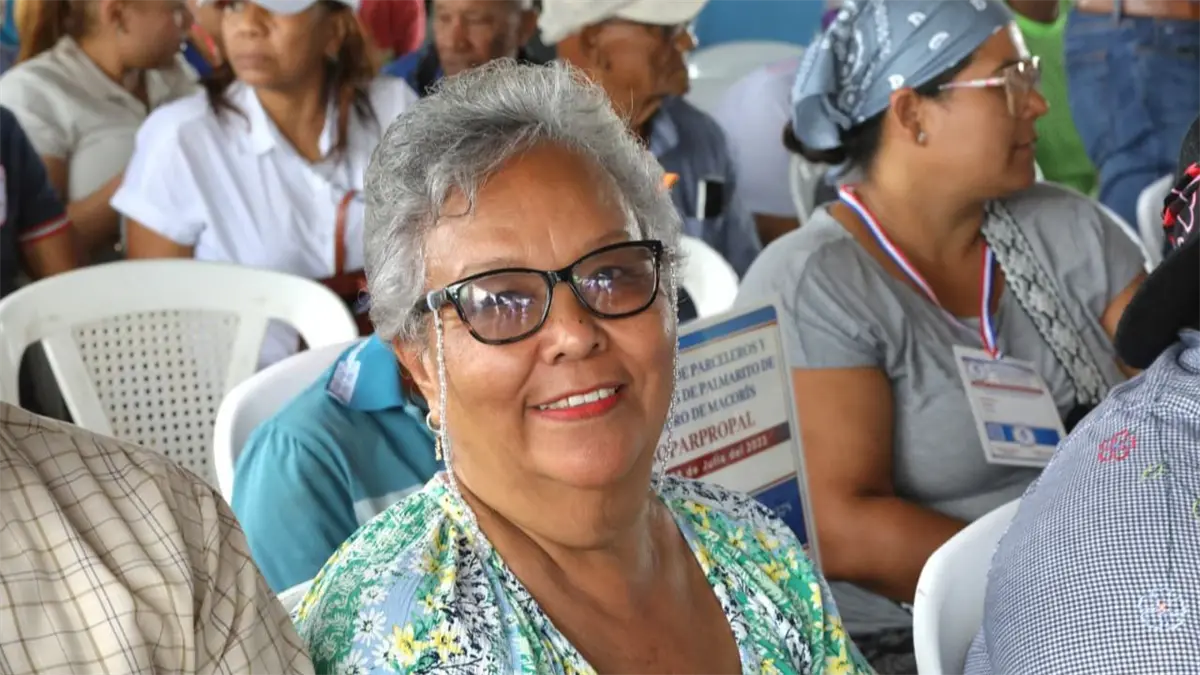 Gobierno inicia plan nacional de titulaci&oacute;n dominicana en asentamientos campesinos de RD