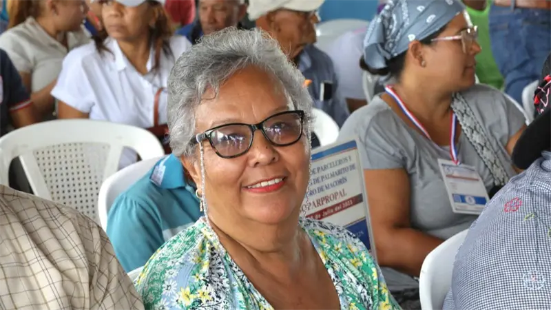 Gobierno inicia plan nacional de titulaci&oacute;n dominicana en asentamientos campesinos de RD