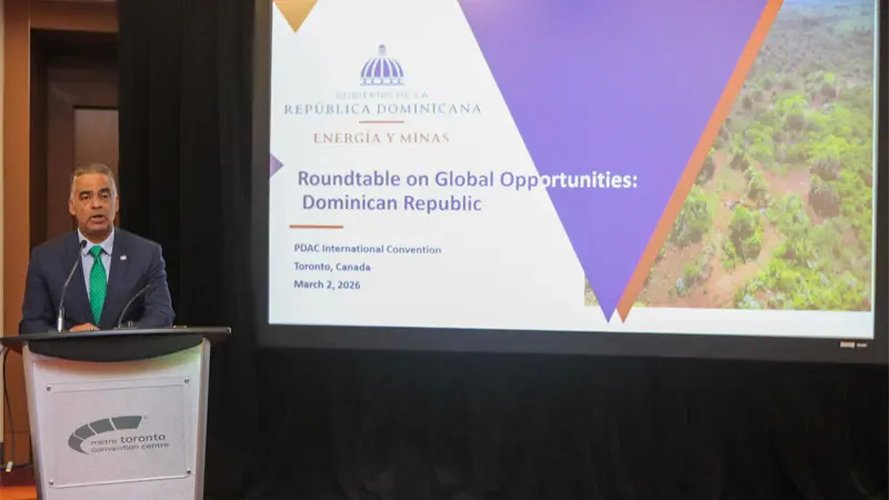 Ministro Santos presenta en Toronto modernizaci&oacute;n minera y avance estrat&eacute;gico en tierras raras