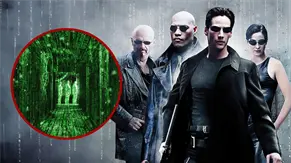 Revelan el secreto detr&aacute;s de los ic&oacute;nicos s&iacute;mbolos verdes de The Matrix