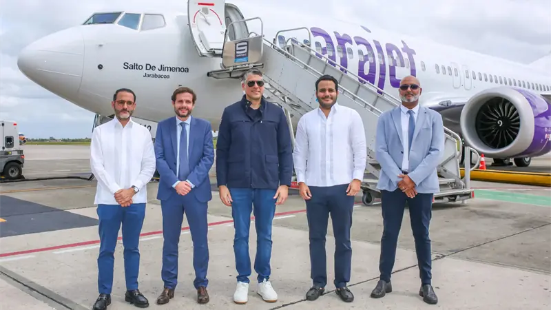 Arajet recibe su nuevo avi&oacute;n 14 "Salto de Jimenoa"