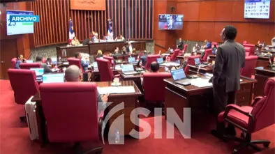 Proyecto que busca eliminar candidaturas independientes abre un nuevo frente de debate pol&iacute;tico