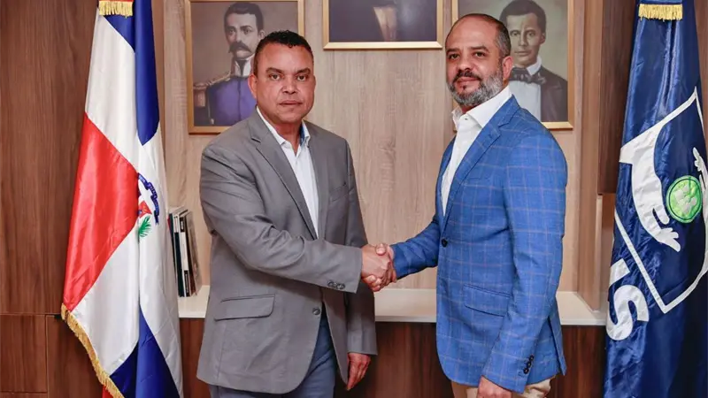 Designan nuevo director y subdirector en el Hospital Marcelino V&eacute;lez Santana