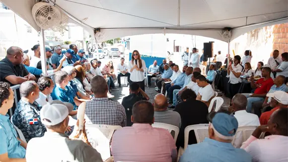 Carolina Mej&iacute;a: "Ni me desespero ni me canso"