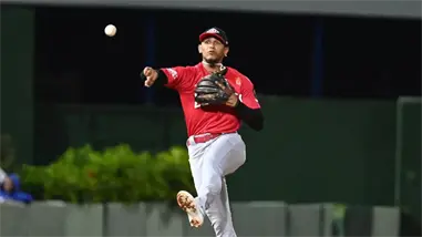 Erik Gonz&aacute;lez sustituir&aacute; a Jeremy Pe&ntilde;a en el Cl&aacute;sico Mundial de B&eacute;isbol