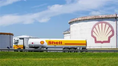 Venezuela firma acuerdo con la petrolera Shell durante visita de secretario de EE.UU.