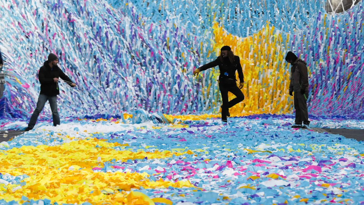 YouTube celebra 30 años de la caída del Muro con especial de realidad virtual