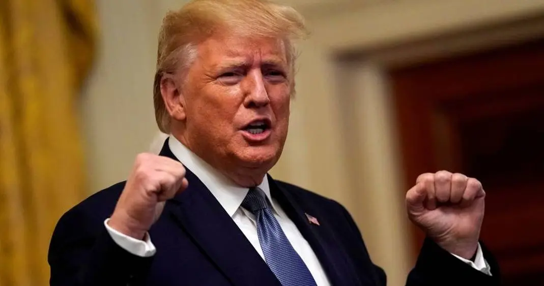 Trump congela emisión de nuevos visados