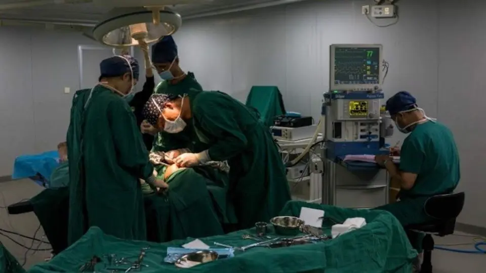 Insólito: Bebé nace de un óvulo de una mujer infértil por cáncer