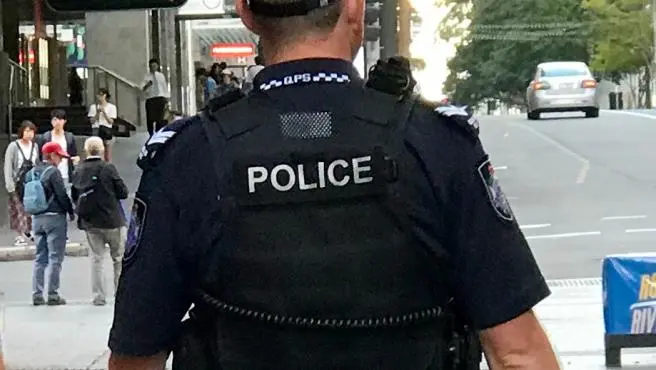 Imputan a un expolicía australiano por cometer más de cien delitos sexuales