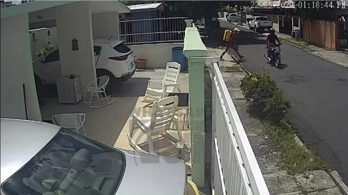 Desconocidos con mochila de Glovo asaltan mujer en el sector San Gerónimo en el DN