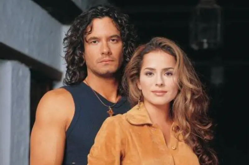 La actriz Danna García confirma que tiene coronavirus