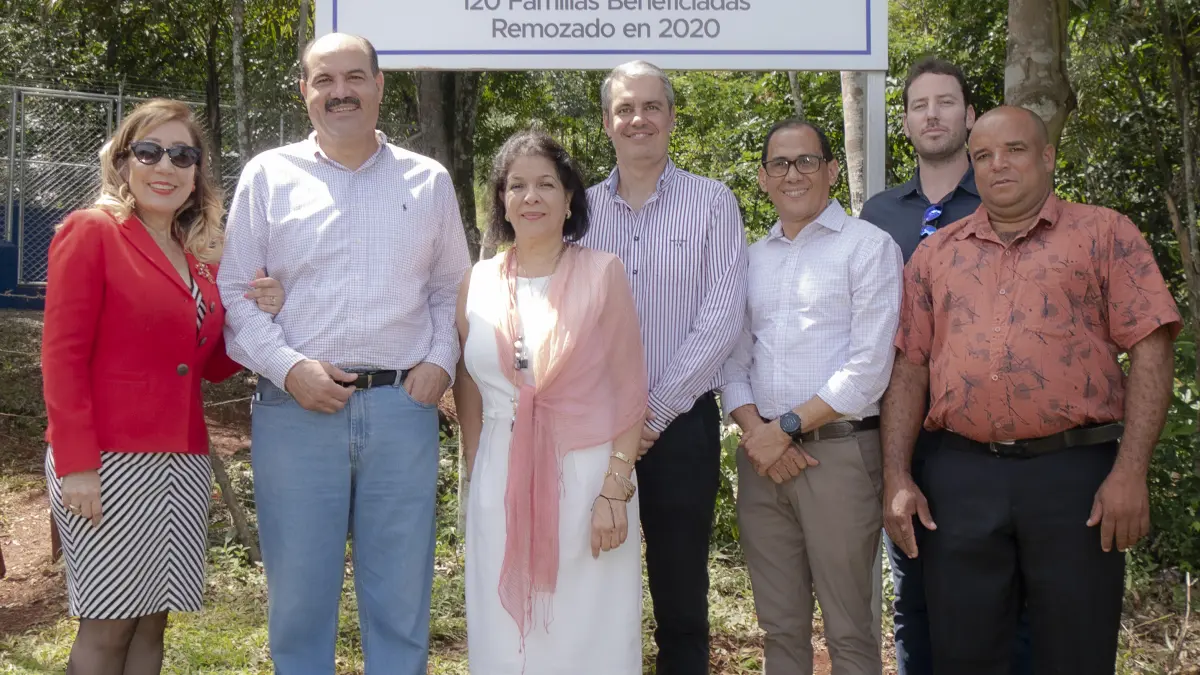 Falcondo inaugura acueducto comunitario y remoza policlínica en Hato Viejo