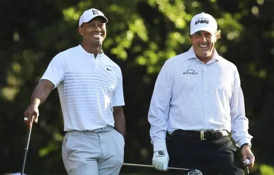 Tiger Woods y Tom Brady animan una entretenida exhibición de golf