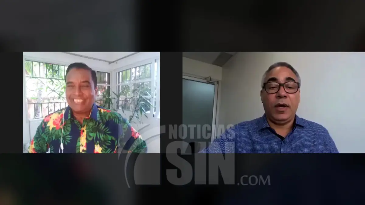 Entrevista al cantante y conductor del programa El Super Poder, Roberto del Castillo