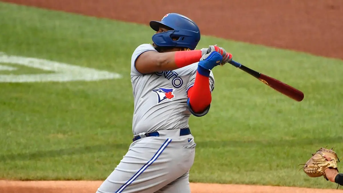 Vladimir Guerrero Jr conecta su primer HR, Azulejos propinan 4ta derrota a Nacionales