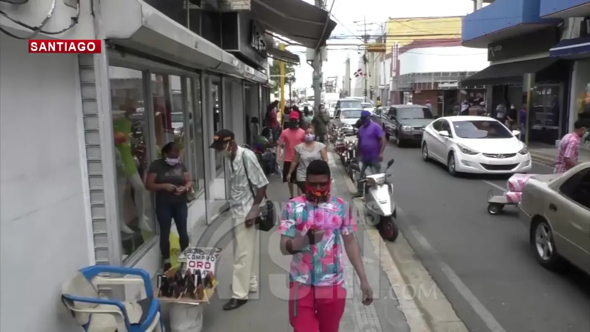 Sectores en Santiago piden endurecer medidas para enfrentar COVID-19