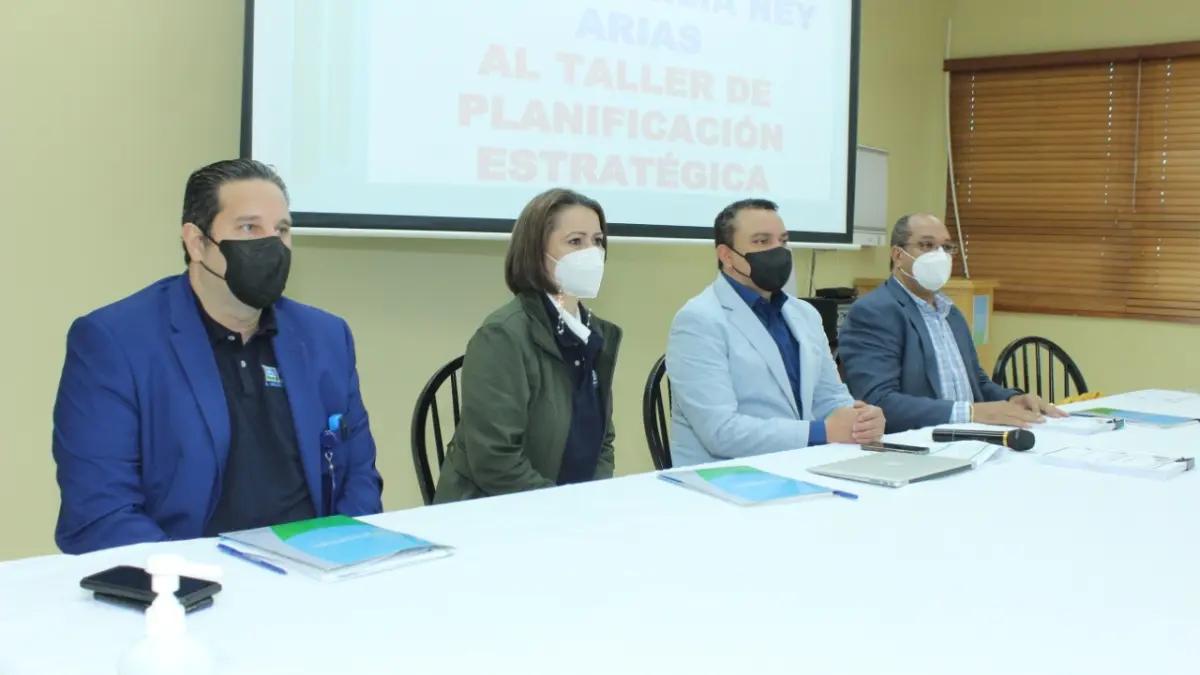 Hospital Ney Arias Lora realiza taller para elaboración de su plan estratégico