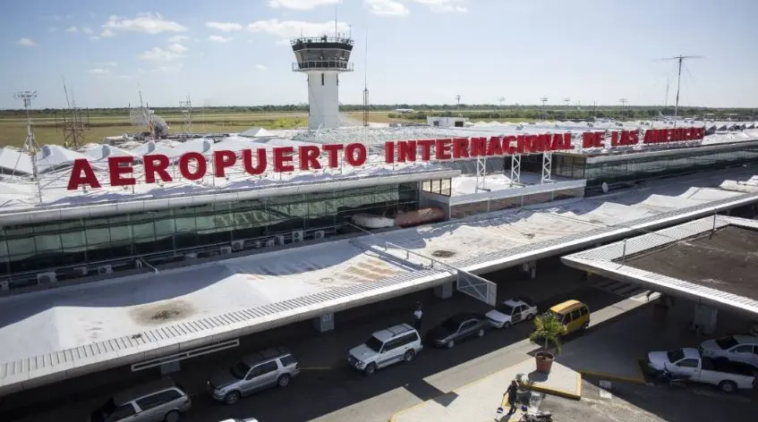 Seguirán cuellos de botella en aeropuertos por nuevo protocolo, según asesor de Turismo