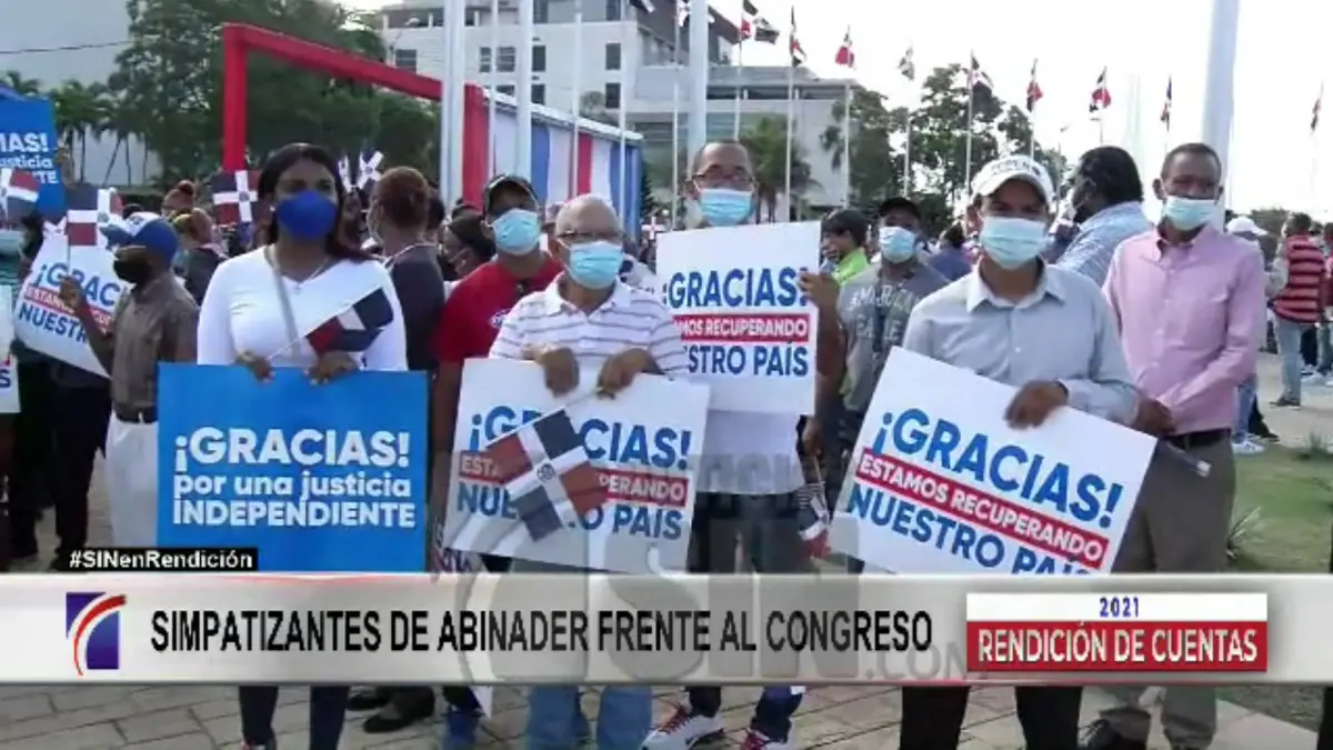 Perremeistas se acercan al Congreso para pedir empleo en el gobierno de Abinader