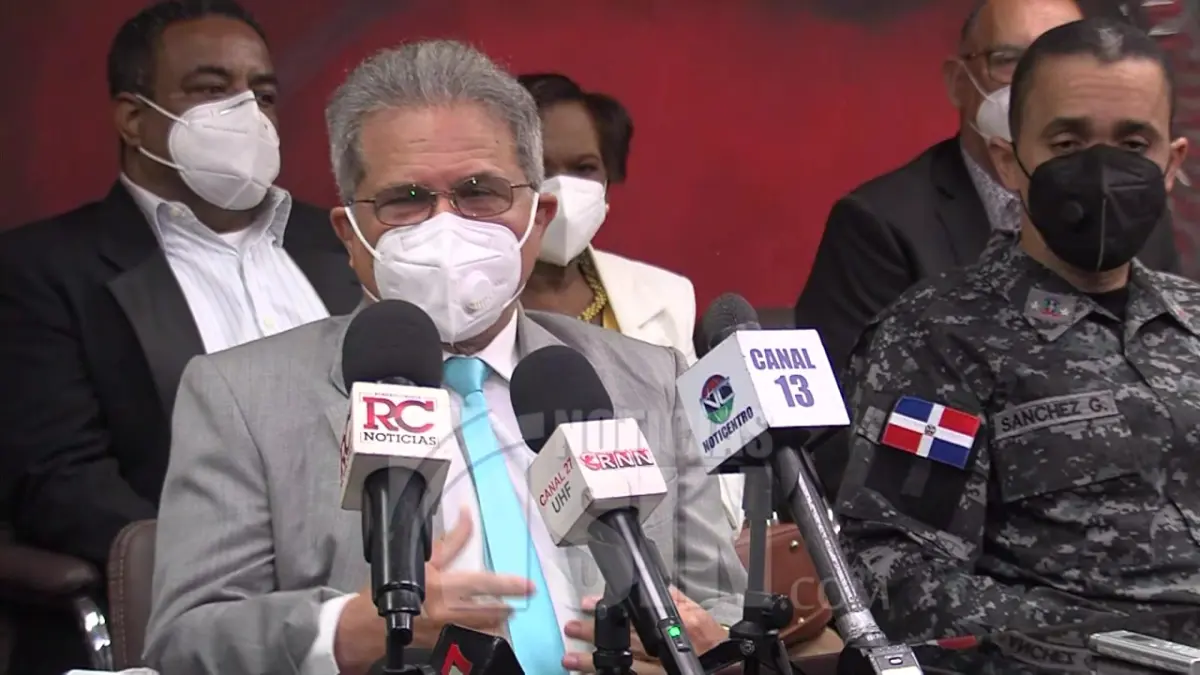 Ante presuntos abusos de policías a médicos, PN y CMD llegan a acuerdo