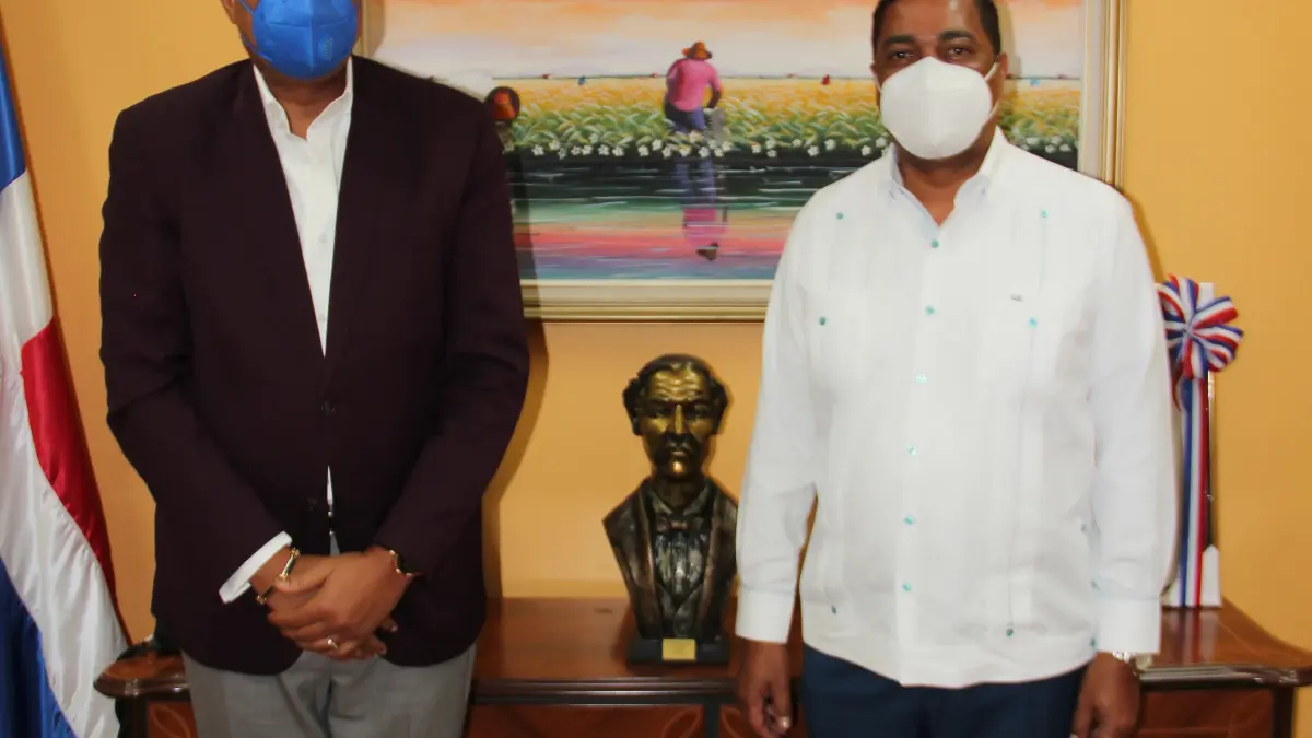 Pro Consumidor gestiona con LMD abrir oficinas en Ayuntamientos