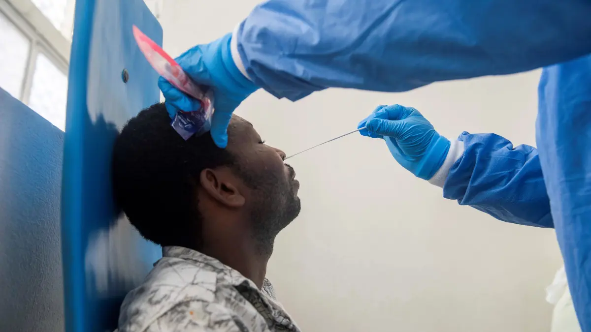 Haití detecta casos de las variantes británica y brasileña de coronavirus