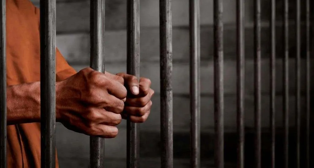 Condenan a 20 años de prisión a un hombre por intento de asesinato en Santiago