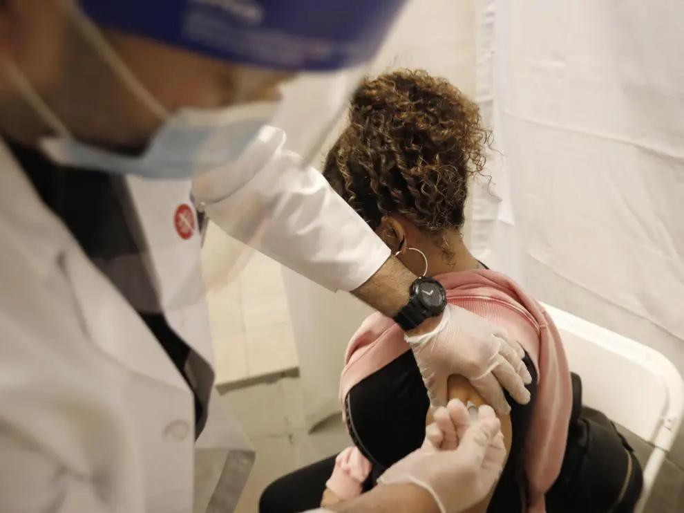 Nueva York empieza a vacunar en las estaciones de metro a cambio de viajes